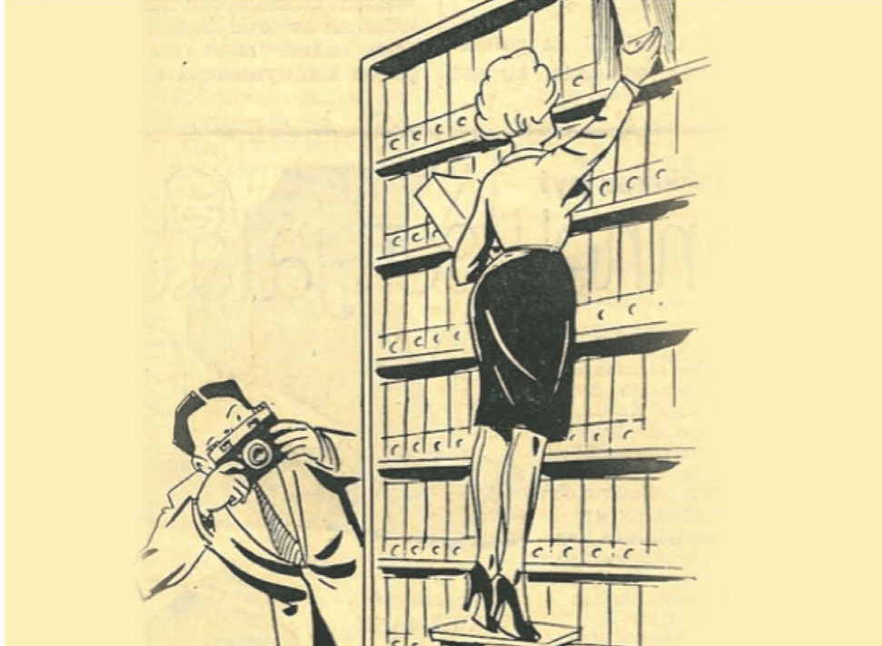 Toimihenkilöliikkeen naiskuvat -raportin kansikuvassa vanha lehtikuva, jossa mies ottaa kuvan jakkaralla seisovan naisen sääristä.